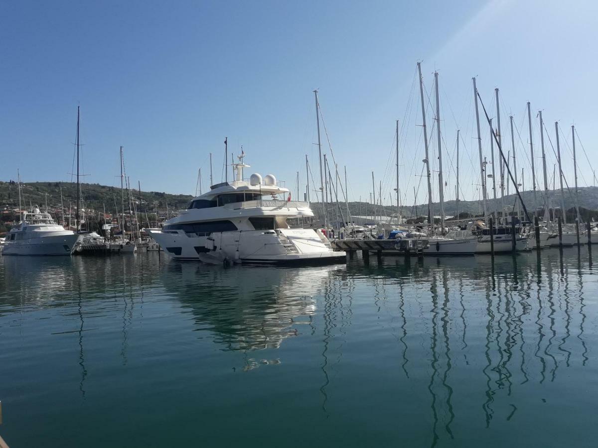 Floating House Adela Βίλα Πορτορόζ Εξωτερικό φωτογραφία